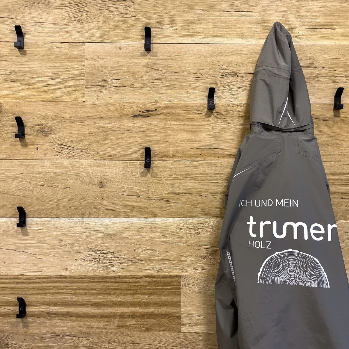 Wand- & Deckenverkleidung Eiche XL gehackt - Image 3